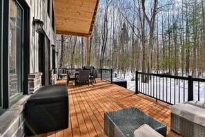 Outdoor dining - Chamonix Kanata-Tremblant (Kasil)