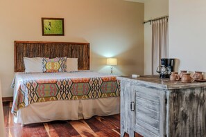 1 makuuhuone, työpöytä, Wi-Fi, vuodevaatteet