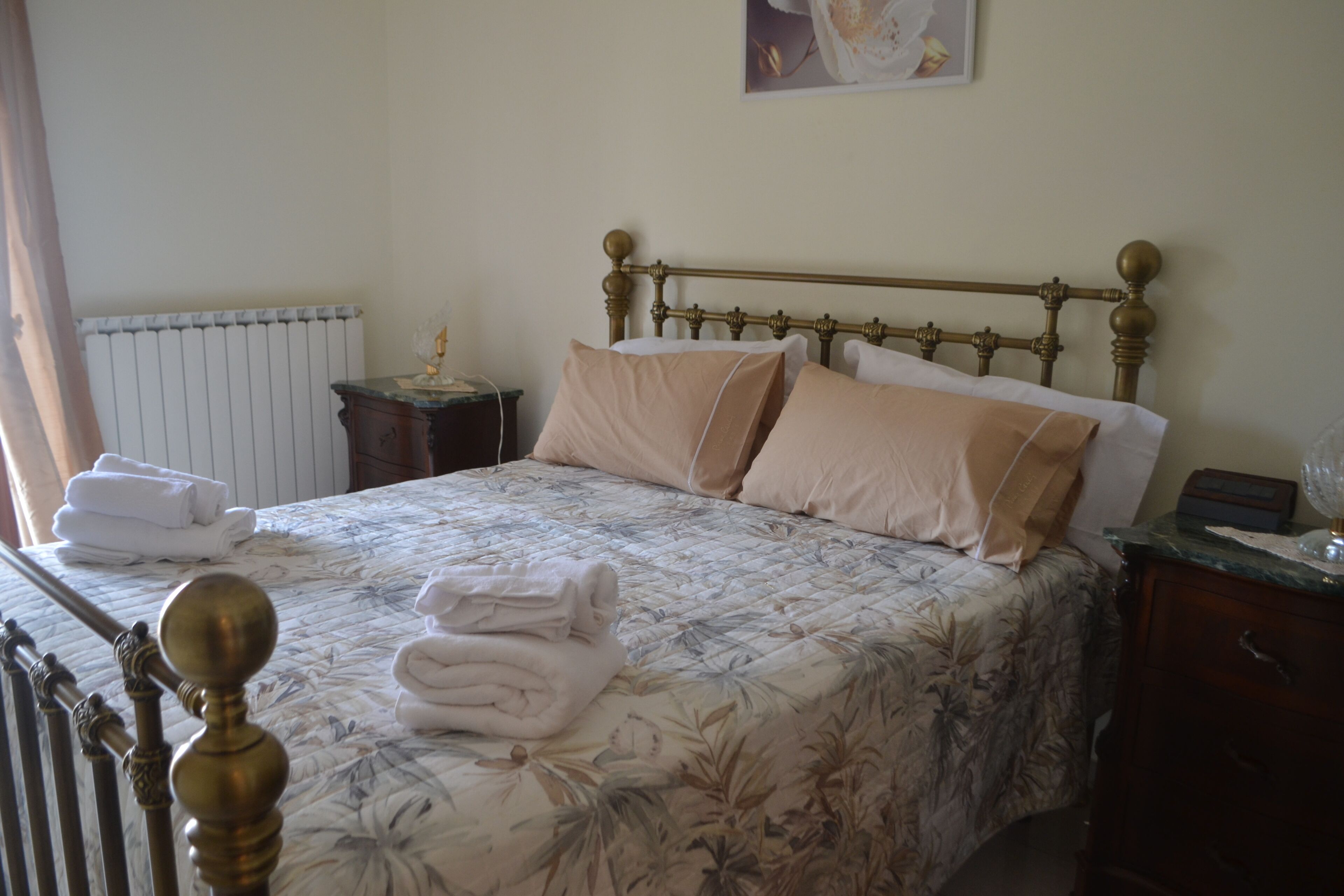 3 slaapkamers, een strijkplank/strijkijzer, wifi, beddengoed