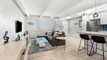 スマートテレビ、暖炉