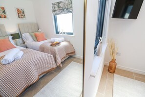 1 Schlafzimmer, individuell dekoriert, individuell eingerichtet
