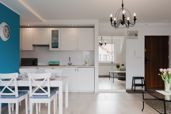 Apartment (25) | Private kitchen | Fridge, stovetop, electric kettle, cookware/dishes/utensils