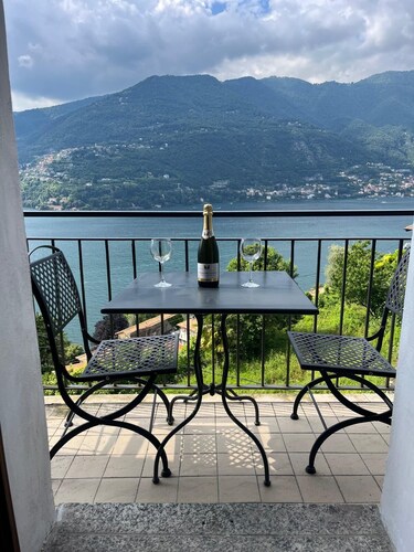 Romantic Retreat on Lake Como - Lake View from Every Window
