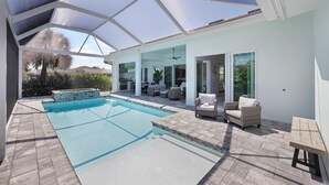 Beheizter Pool