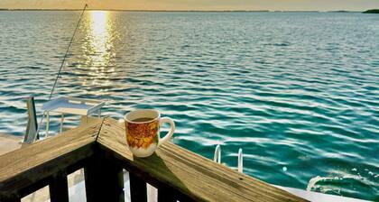 Oceanfront w/stunning open water views and a 60-foot dock! 30 mins to Key West!