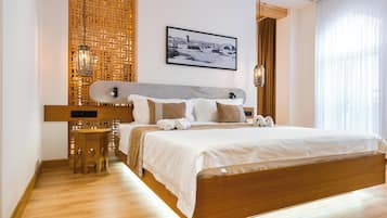 Luxury Studio | Blackout drapes, soundproofing, iron/ironing board, free WiFi