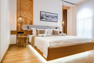 Sarhad Hotel