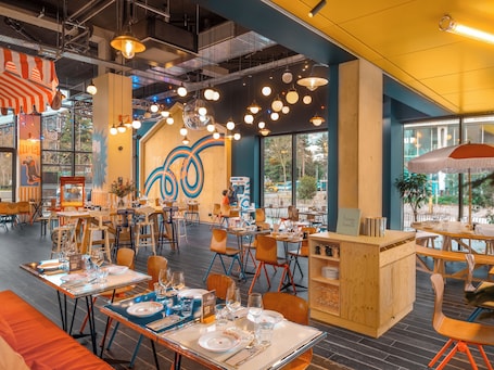 Daily buffet breakfast for a fee. Eklo Hotels Nantes City center - Île de Nantes