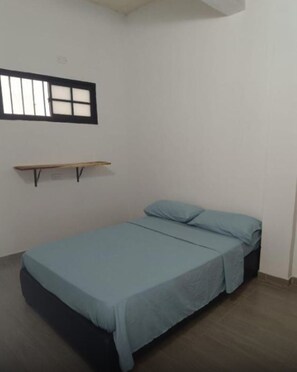 1 camera, Wi-Fi, lenzuola