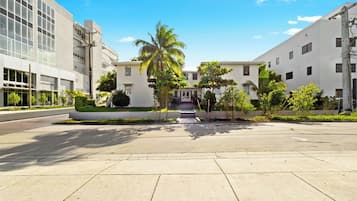 Apartment (2 Bedrooms) | Floor plan