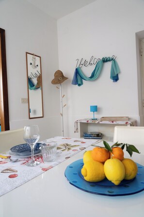 Dining - Comfortable stay in Casa Angelina with car parking included (PALERMO)