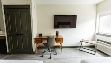 Chambre, 1 trÚs grand lit (Self Check-in with Virtual Front Desk) | Télévision