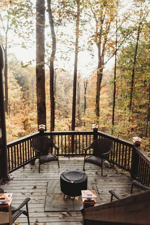 Property grounds - Amazing mountain view!5-star cabin,Modern,Minutes to BR&EJ,Hot tub,Games (Blue Ridge)