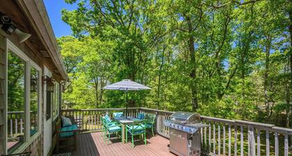 Cape Cod National Seashore Treehouse Cycle, Swim, Hike or Kayak with your dog