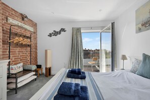 1 slaapkamer, een strijkplank/strijkijzer, wifi, beddengoed