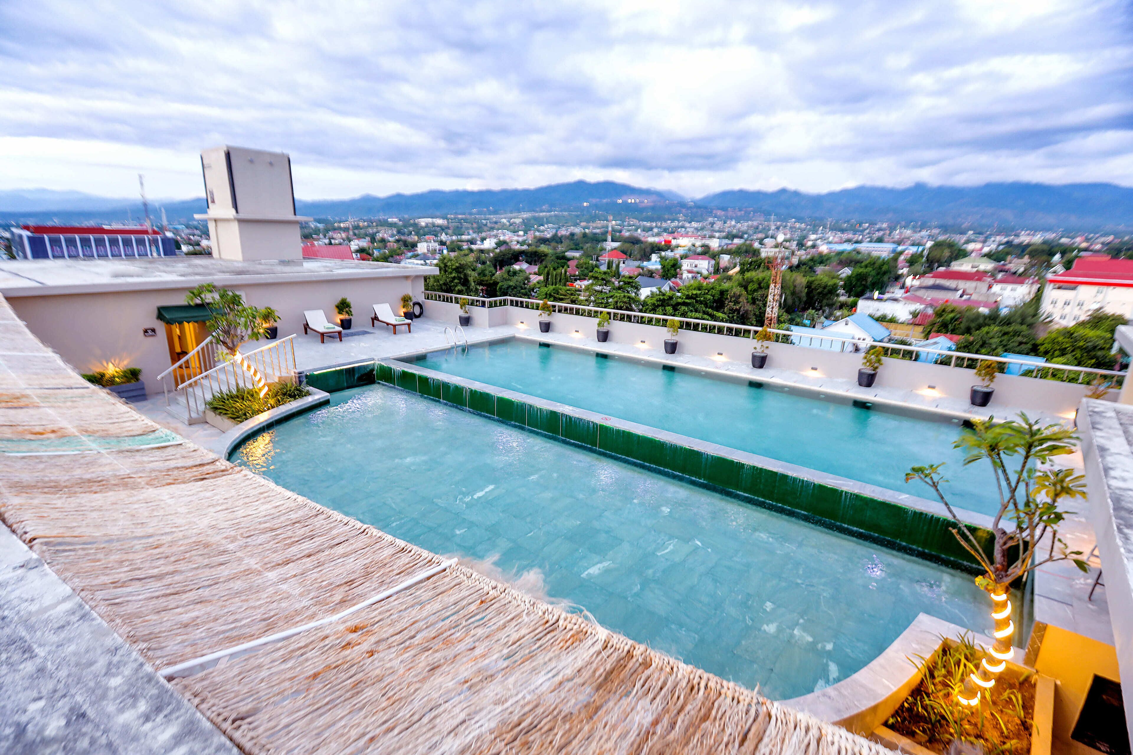Rooftop pool
