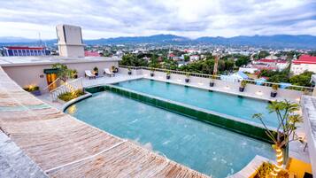 Rooftop pool