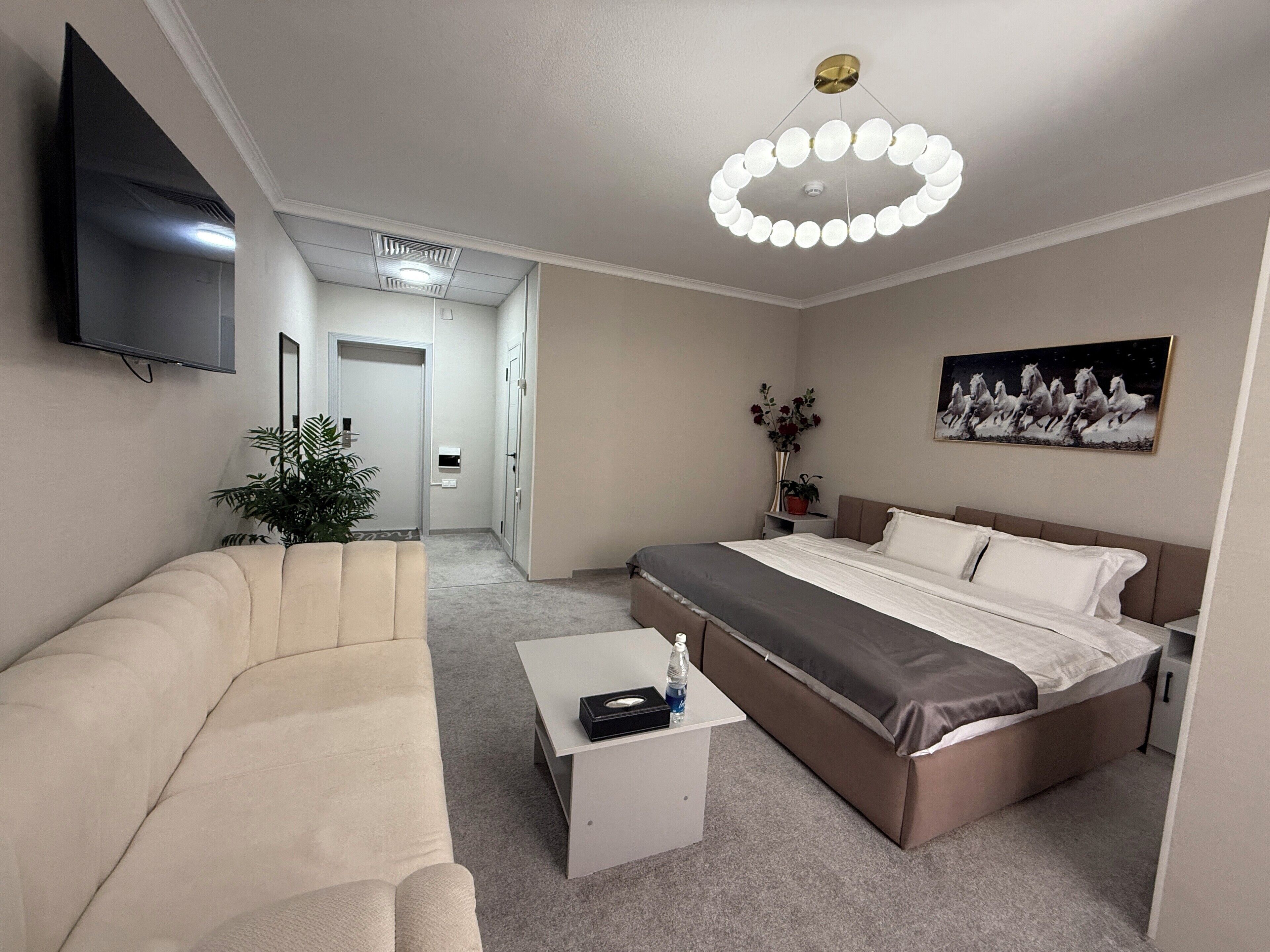 Comfort-Doppelzimmer | Schreibtisch, laptopgeeigneter Arbeitsplatz, kostenloses WLAN