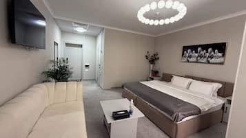 Kahden hengen comfort-huone | Työpöytä, kannettavalle tietokoneelle sopiva työtila, ilmainen Wi-Fi