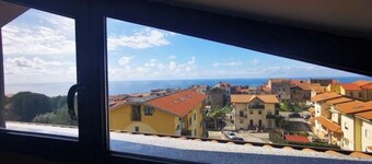 Blue Sea House, an "apartment" of paradise