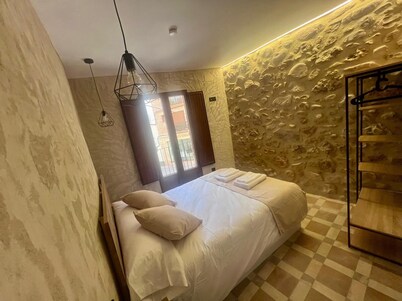 Casa Raquel Montanejos with capacity for ten people.