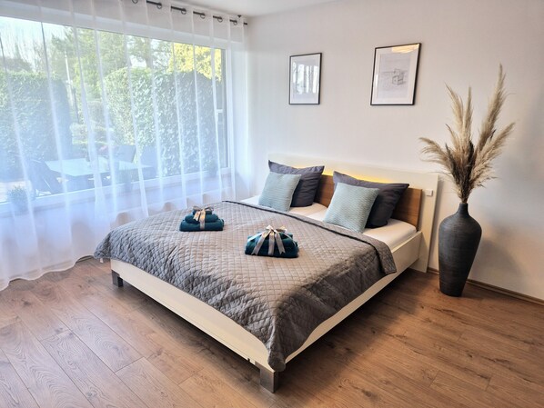 1 bedroom, free WiFi, bed sheets