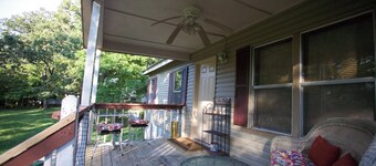 Charming Eureka Springs Country House 4bd 2ba near Beaver Lake and White River