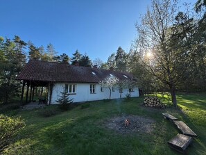 Property grounds - 1of3 apartments, summer house near the Szczytno Wlk lake, forest, Rzeczenica (Rzeczenica)