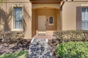 House (4 Bedrooms) | Floor plan