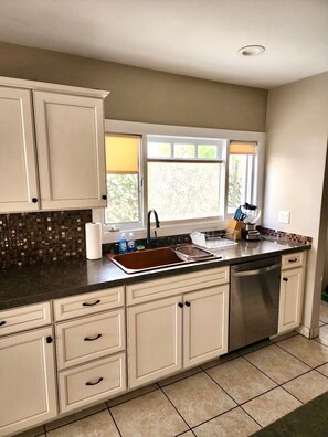 Microwave, oven, stovetop, dishwasher