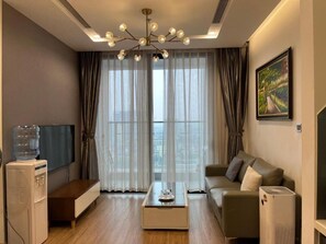 Een flatscreentelevisie