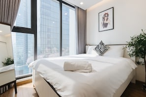Appartement, 2 chambres, balcon, vue ville | Espace de travail pour ordinateur portable, chambres insonorisées