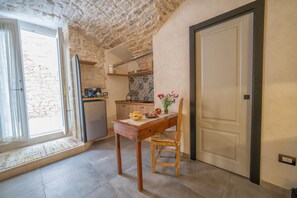 Nicht klassifiziertes Bild, 4 von 11, Schaltfläche