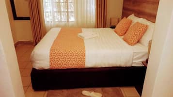 Deluxe Double Room, City View | Free WiFi, bed sheets