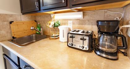 Cozy tidy private | Sunset Garden