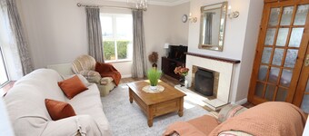 Cassidy Cottages - Charming 2 bed, stunning views peaceful surroundings