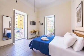 2 chambres, fer et planche à repasser, Wi-Fi, draps fournis