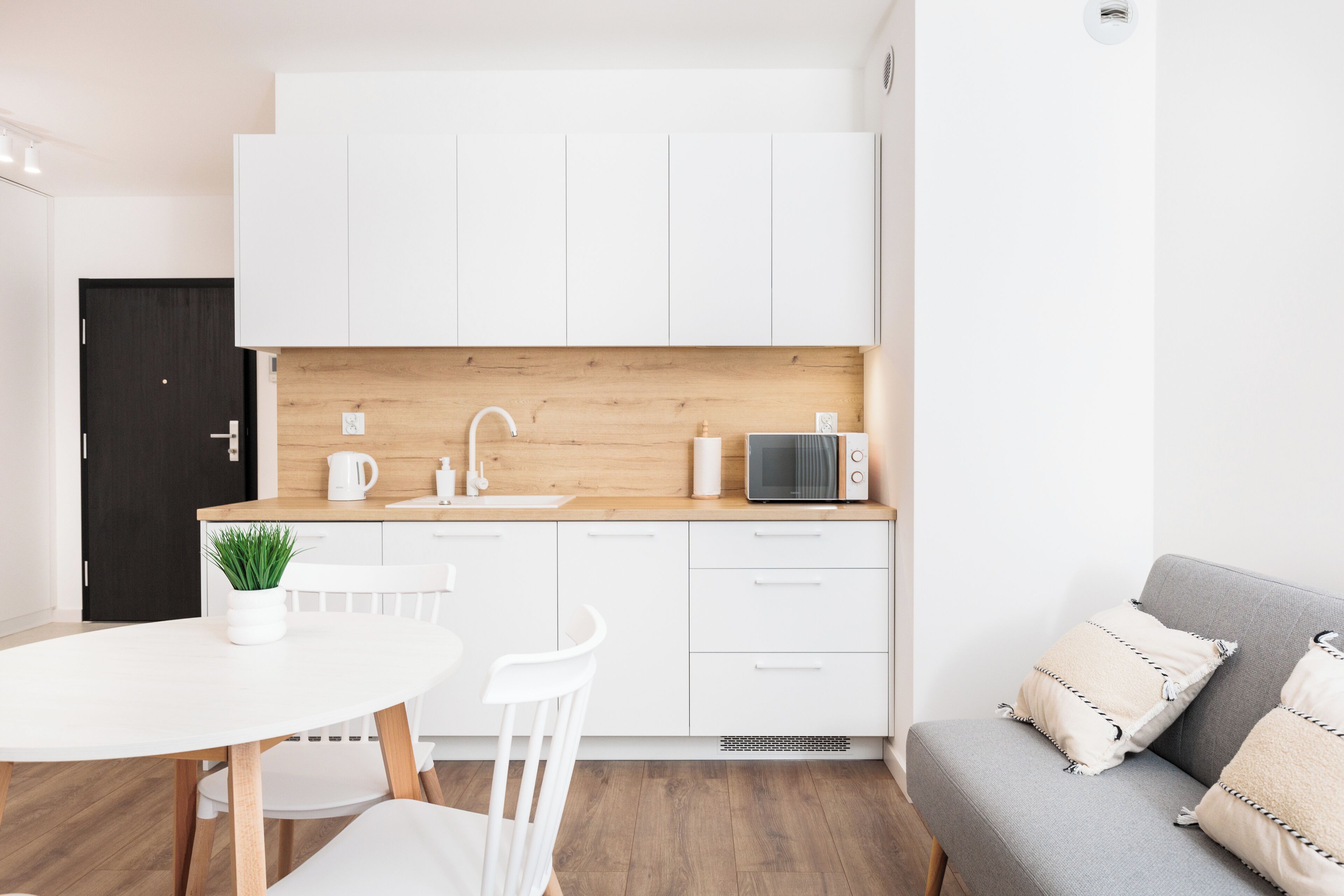 Junior Studio Suite | Private kitchen | Fridge, microwave, stovetop, dishwasher