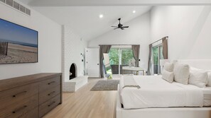 5 bedrooms, iron/ironing board, WiFi, bed sheets