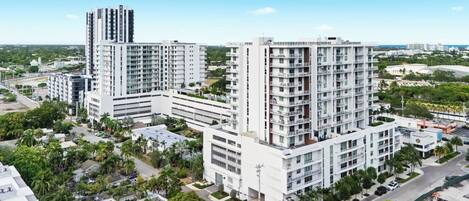 Apartment (2 Bedrooms) | Front of property