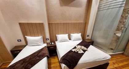 Cairo Plaza Luxe Hotel