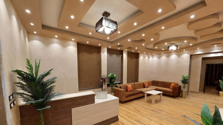 Cairo Plaza Luxe Hotel