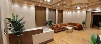 Cairo Plaza Luxe Hotel