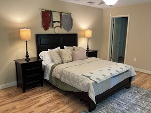 4 bedrooms, iron/ironing board, WiFi, bed sheets