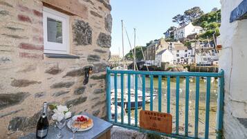 Cottage | Property grounds