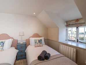 Cottage | Interior - Harbour View (Looe)