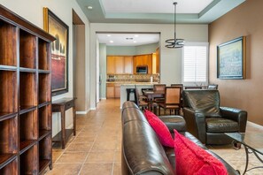 Televisión y chimenea 