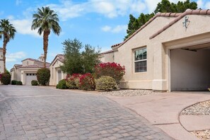 Exterior - Desert Match- Tennis | Pool | Gym | Office |240170 (La Quinta)