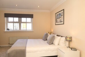 3 bedrooms, iron/ironing board, travel crib, free WiFi