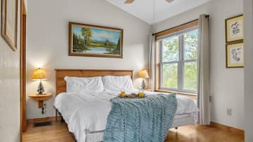 1 bedroom, iron/ironing board, travel crib, free WiFi